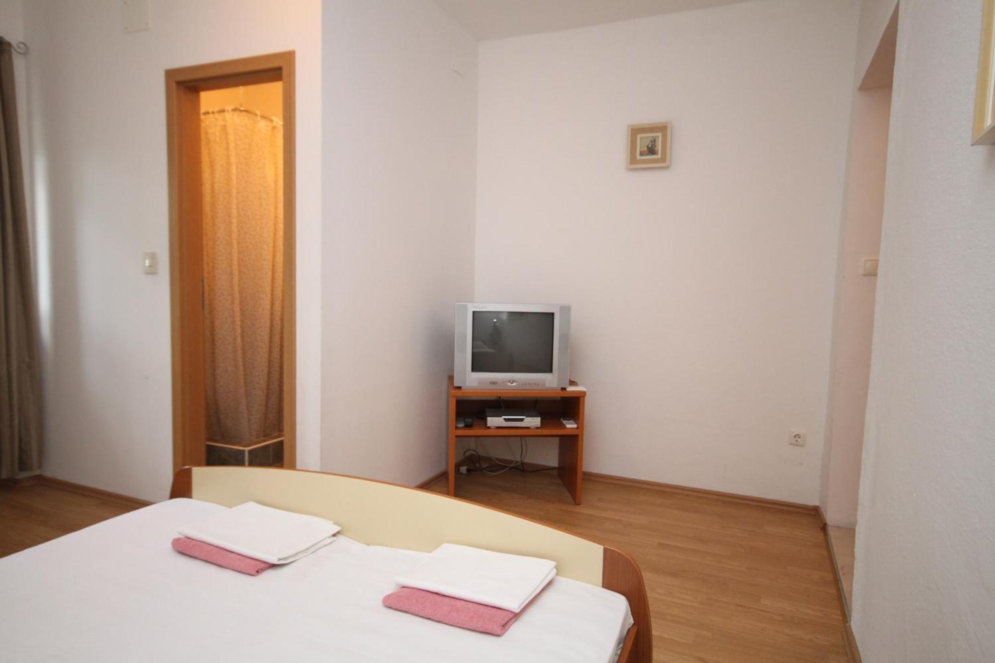 Apartments With A Parking Space Makarska - 6696 Rom bilde
